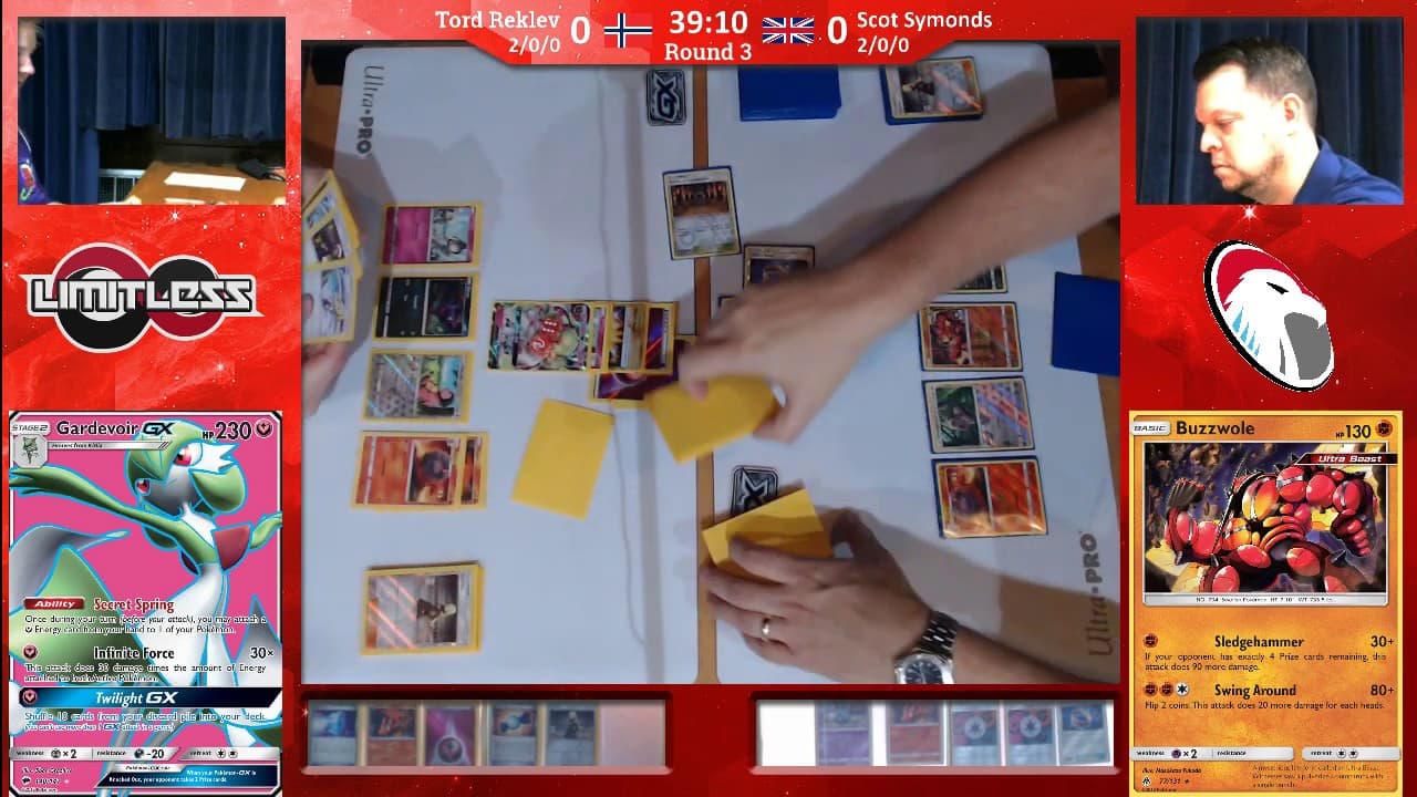 Clean match-start frame for Tord Reklev versus Scot Symonds